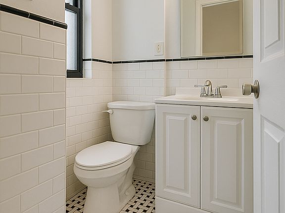 3rd image of 516 E 80th St APT 27