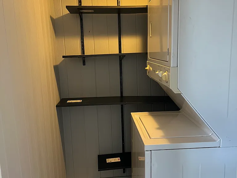 15 Goodyear Ave #2 — Photo 5