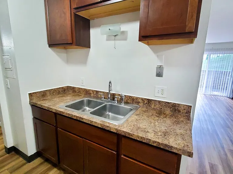 Nakoma Heights Apartment Homes — Photo 47