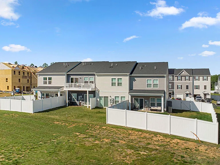 2618 Grey Wolf Ln — Photo 16