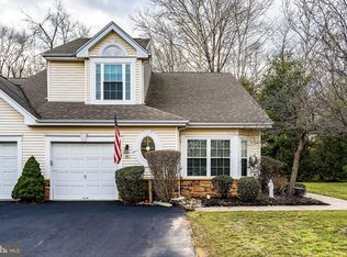 32 Kingston Blvd, Hamilton, NJ 08690