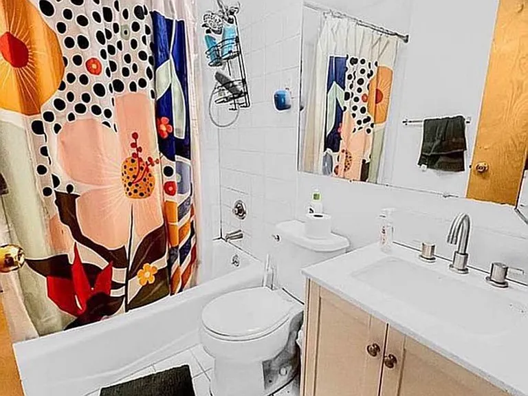 457 W 46th St #4B — Photo 3