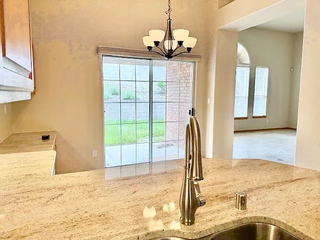 8420 Ashton Pl NE — Photo 10