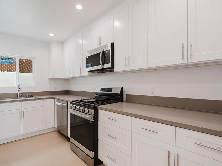 7730 Wyngate St — Photo 13