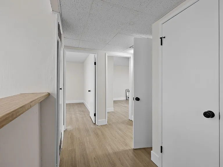 16731 Sherman Way #105A — Photo 12