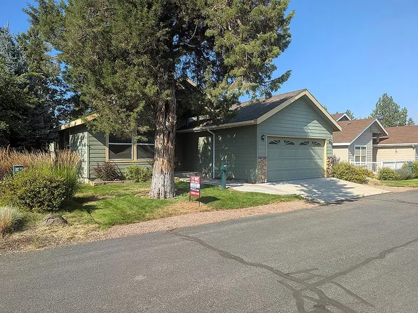 118 N Wheeler Loop, Sisters, OR 97759