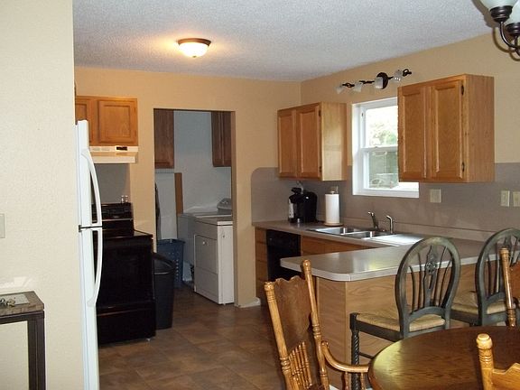 5th image of 239 Marlyn Ln