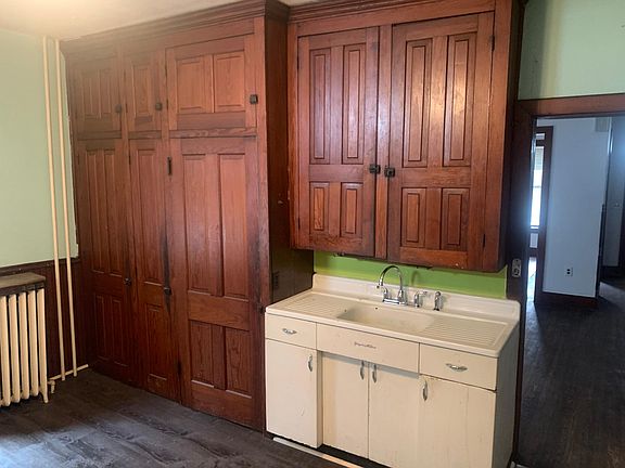 5th image of 1022 Lehman St #1