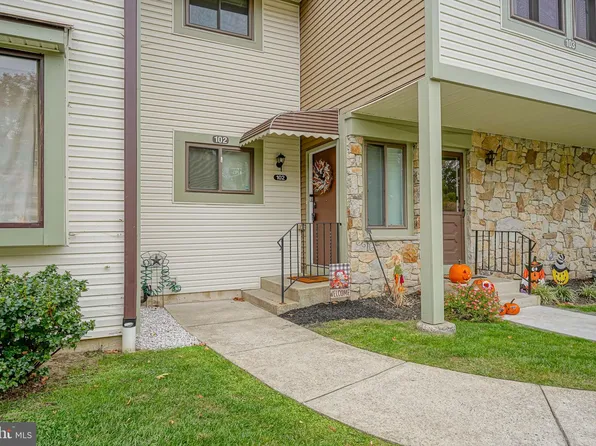 102 Avignon Way, Pennsauken, NJ 08109