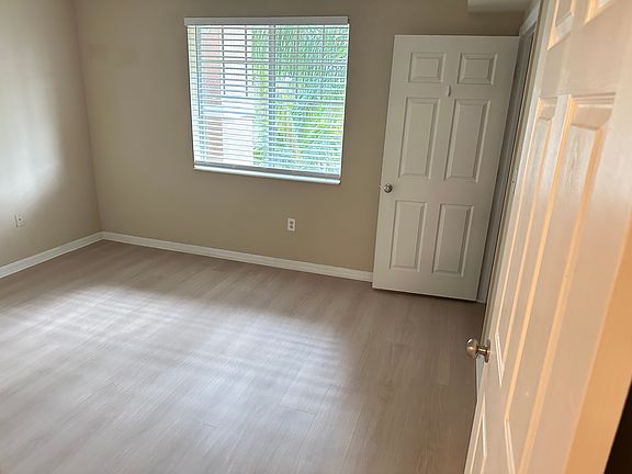 3rd image of 6521 Emerald Dunes Dr