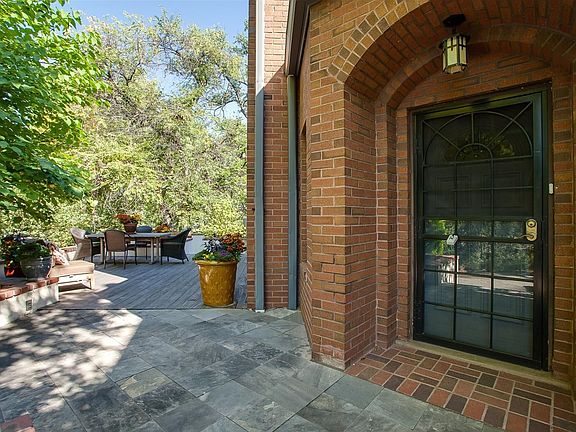 5th image of 6101 E 17th Avenue Pkwy