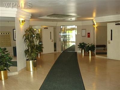 2nd image of 14 Nosband Ave APT 2D