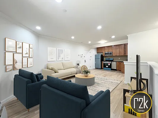 Rented by Realty 2000 Corp | media 1