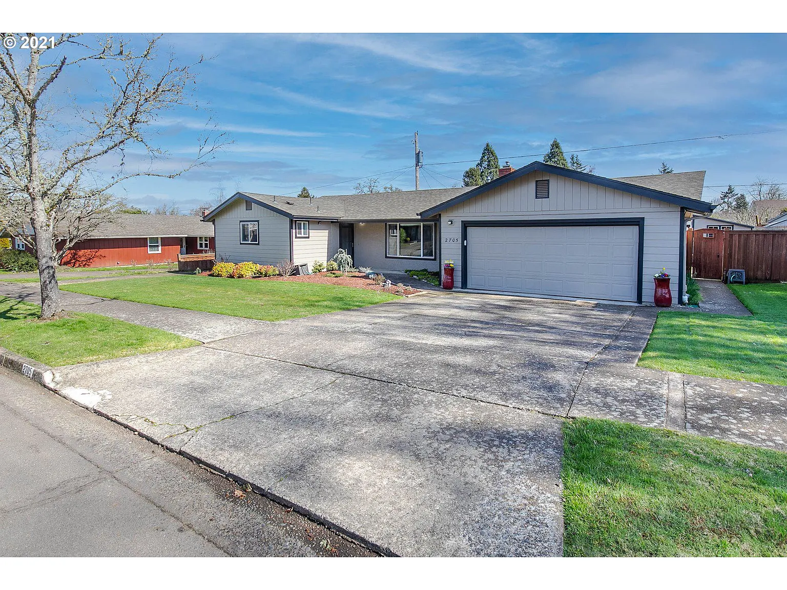 2705 Taylor St photo 1