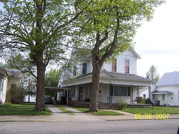 New roof on this large 3-4 bedroom house