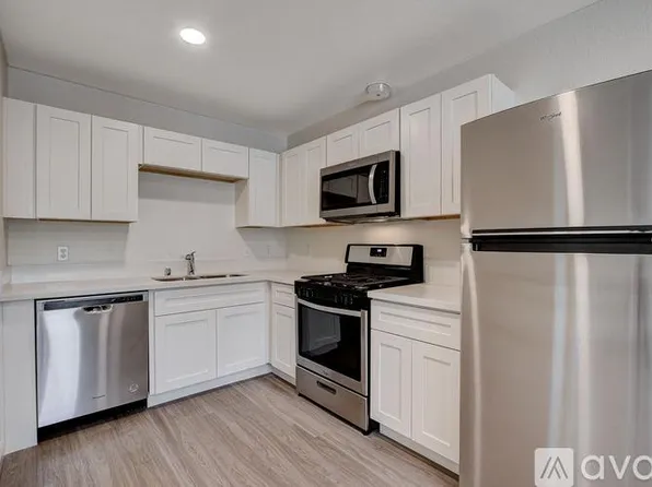 405 S 10th St #10, Las Vegas, NV 89101