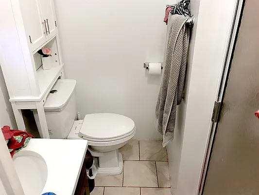 Rented by Capri Jet Realty Corp | media 11