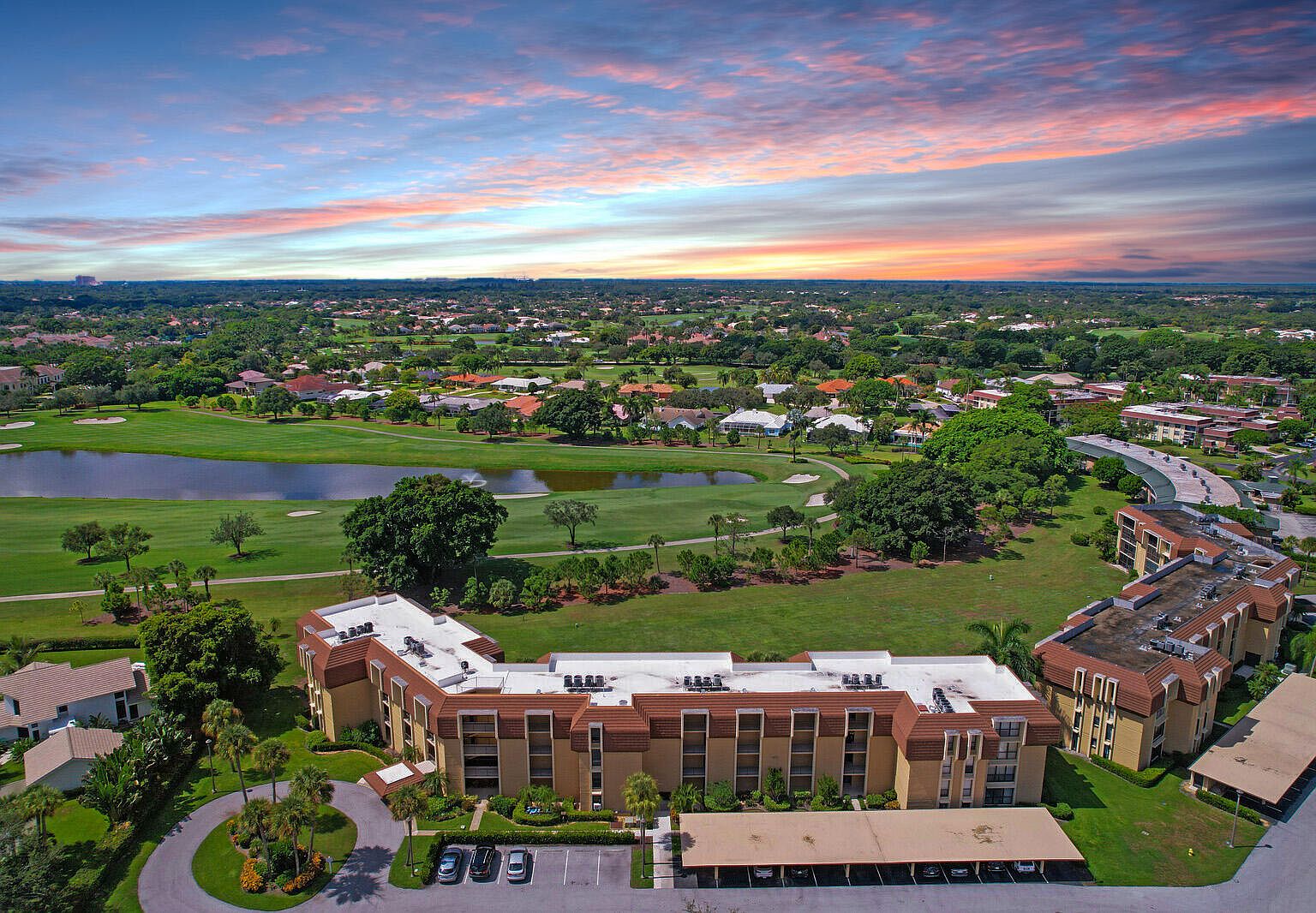 5350 Woodland Lakes Drive #111