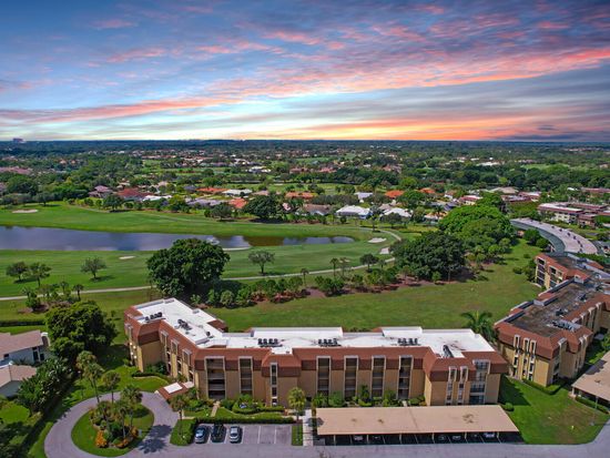 5350 Woodland Lakes Drive #111, Palm Beach Gardens, FL 33418