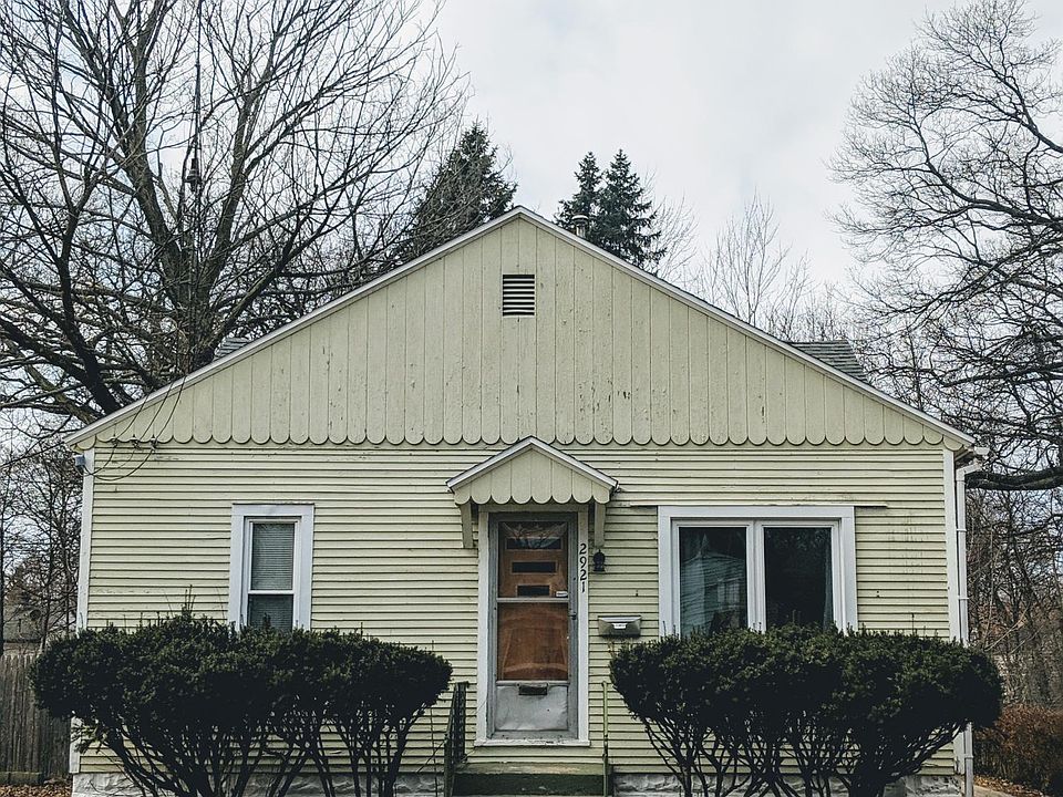 1st image of 2921 Waalkes St
