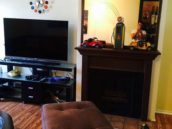 5th image of 1640 N Poinsettia Pl APT 308