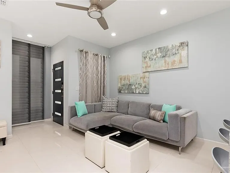 513 San Antonio Ave #8 — Photo 5