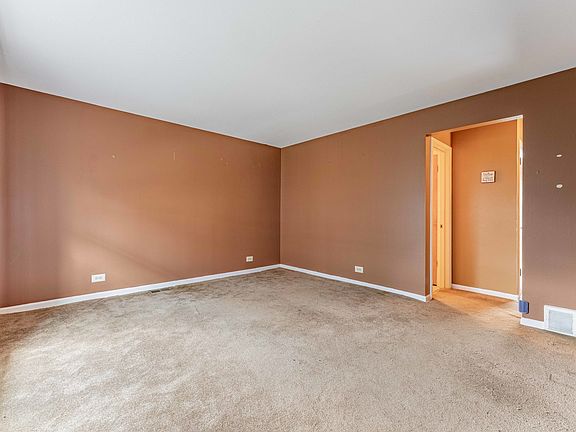4th image of 2314 W 111th St APT A