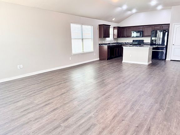 3rd image of 1541 Sierra Estate Trl