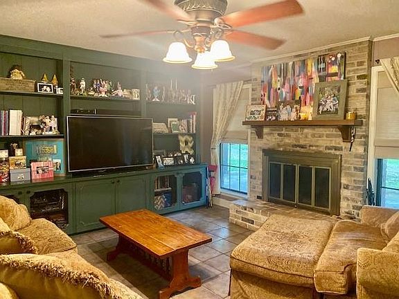 2nd image of 518 Welwyn Way