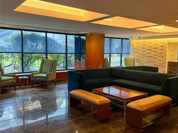 2650 Ocean Parkway image 3 of 24