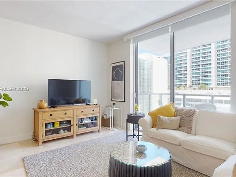 1060 Brickell Ave #1805 — Photo 16