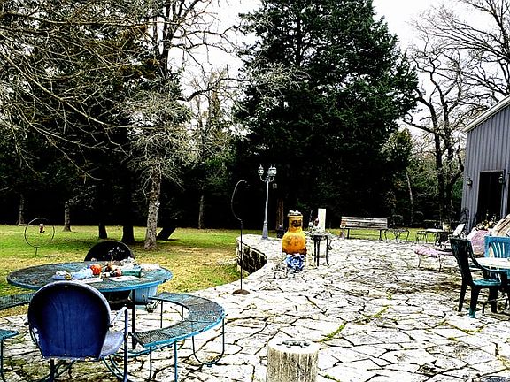 4th image of 8283 McCarver Ln