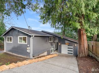 9718 19th Ave NE, Seattle, WA 98115