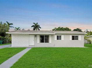 15661 SW 100th Ave, Miami, FL 33157