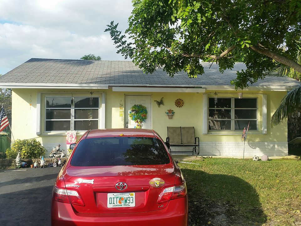 1st image of 9411 NW 72nd St