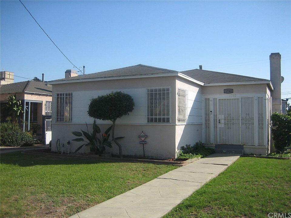 1st image of 1740 W 107th St
