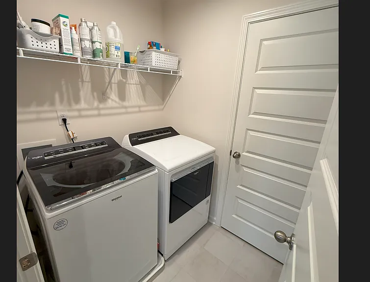 5401 Zinnia Ln E — Photo 29