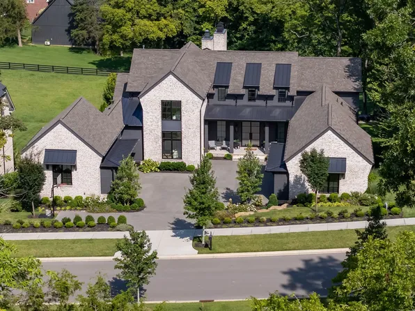 8190 Heirloom Blvd, College Grove, TN 37046