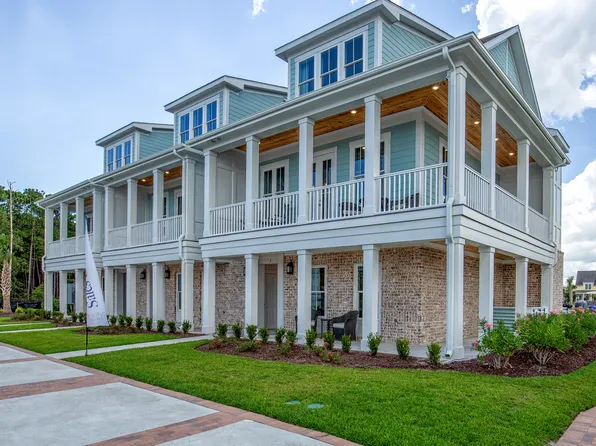 Three Story Townhome With Wraparound Porch Plan, Living Dunes