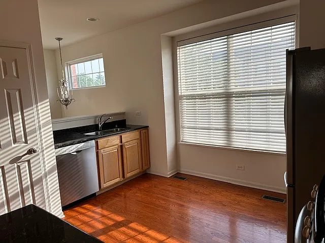 815 Brodhead Dr — Photo 8