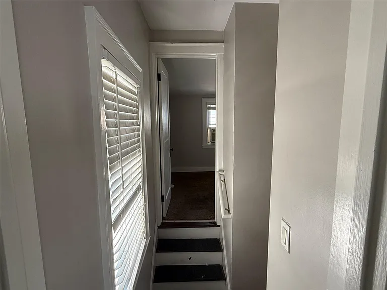 264 E Woodland St — Photo 13
