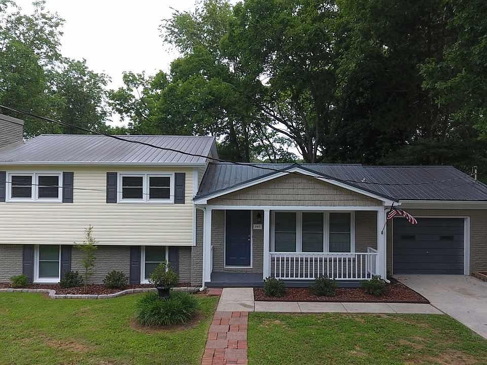 1st image of 507 Ronald Dr SE