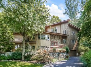 24 Ilinka Ln, Irvington, NY 10533