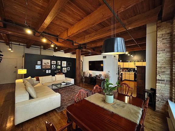 3rd image of 540 N Lake Shore Dr APT 517