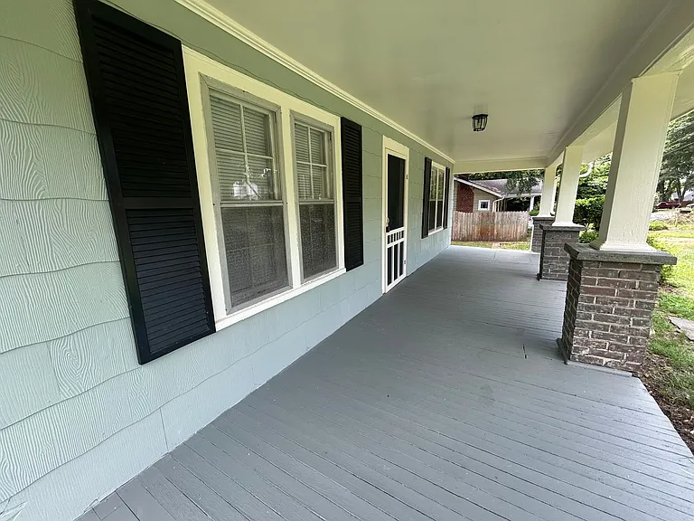 311 Keating Dr — Photo 2