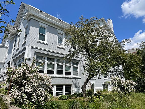 4th image of 2118 Pillsbury Ave #F6d0832d8