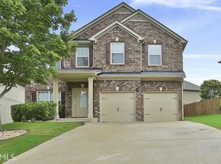 4 Granada Ct, Newnan, GA 30263
