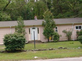 4 Alden Rd, Wareham, MA 02571