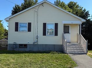 54 Pondview Dr, Fall River, MA 02721