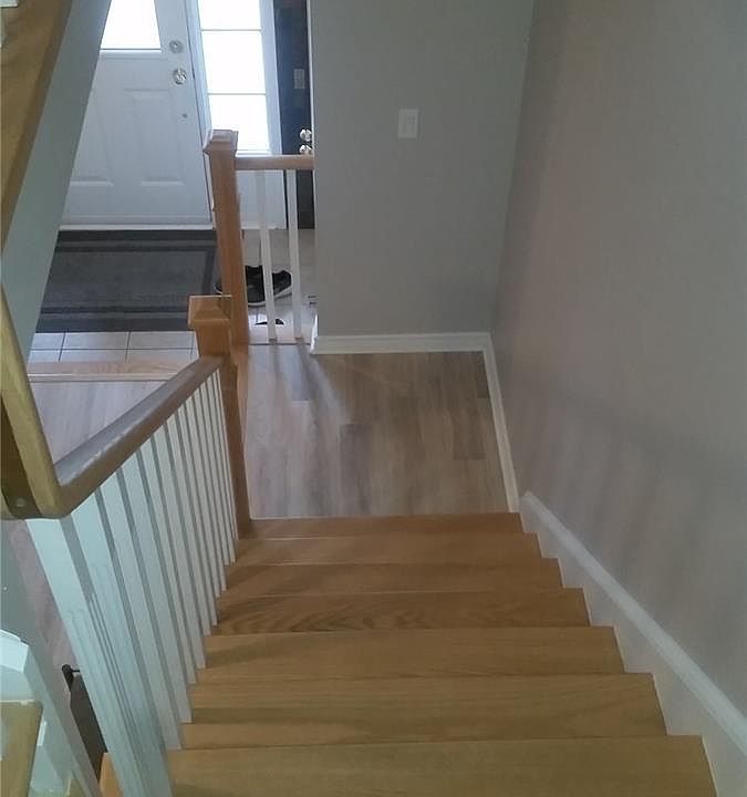 2nd image of 100 Bourbon Pl